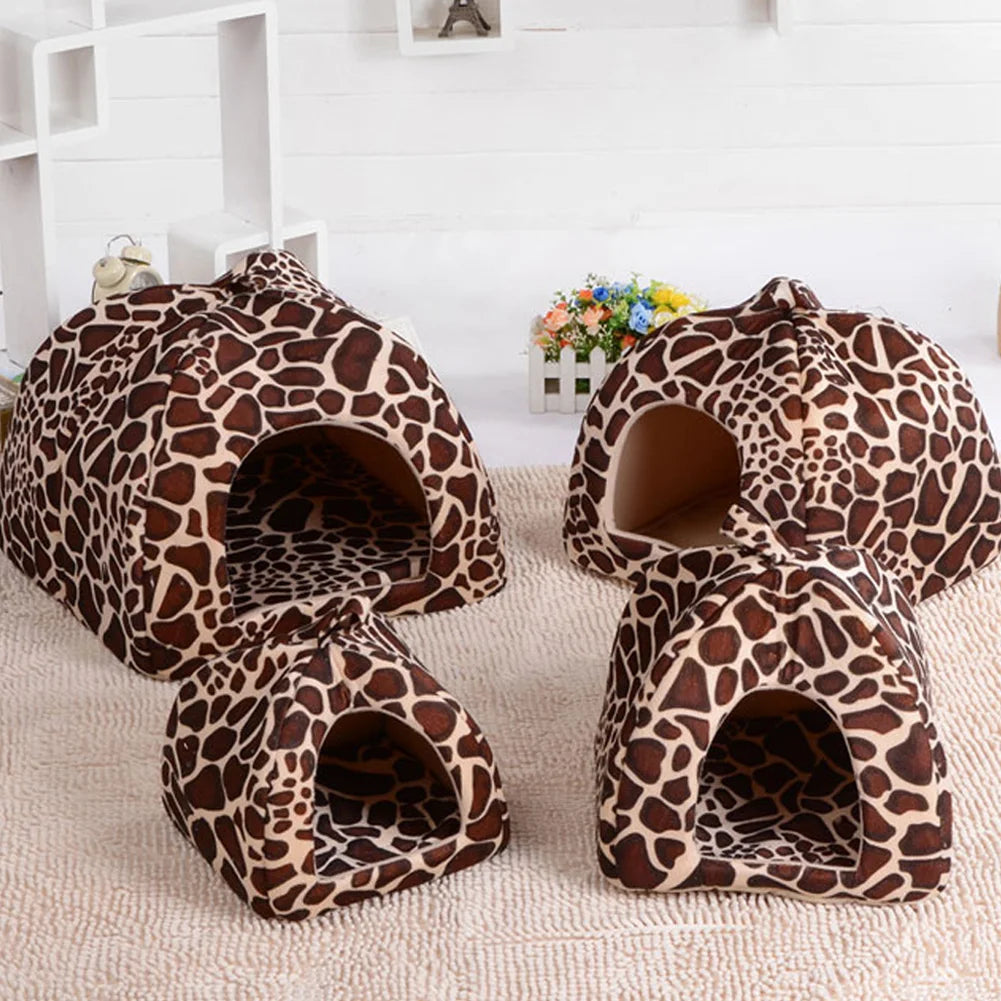 Fashion Cushion Basket, Soft Strawberry Pet Dog/Cat House, Pet Tent Dog House, Small Dogs, Puppies, Small Cats, Kittens