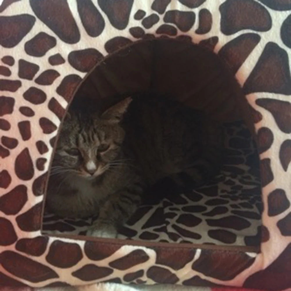 Fashion Cushion Basket, Soft Strawberry Pet Dog/Cat House, Pet Tent Dog House, Small Dogs, Puppies, Small Cats, Kittens