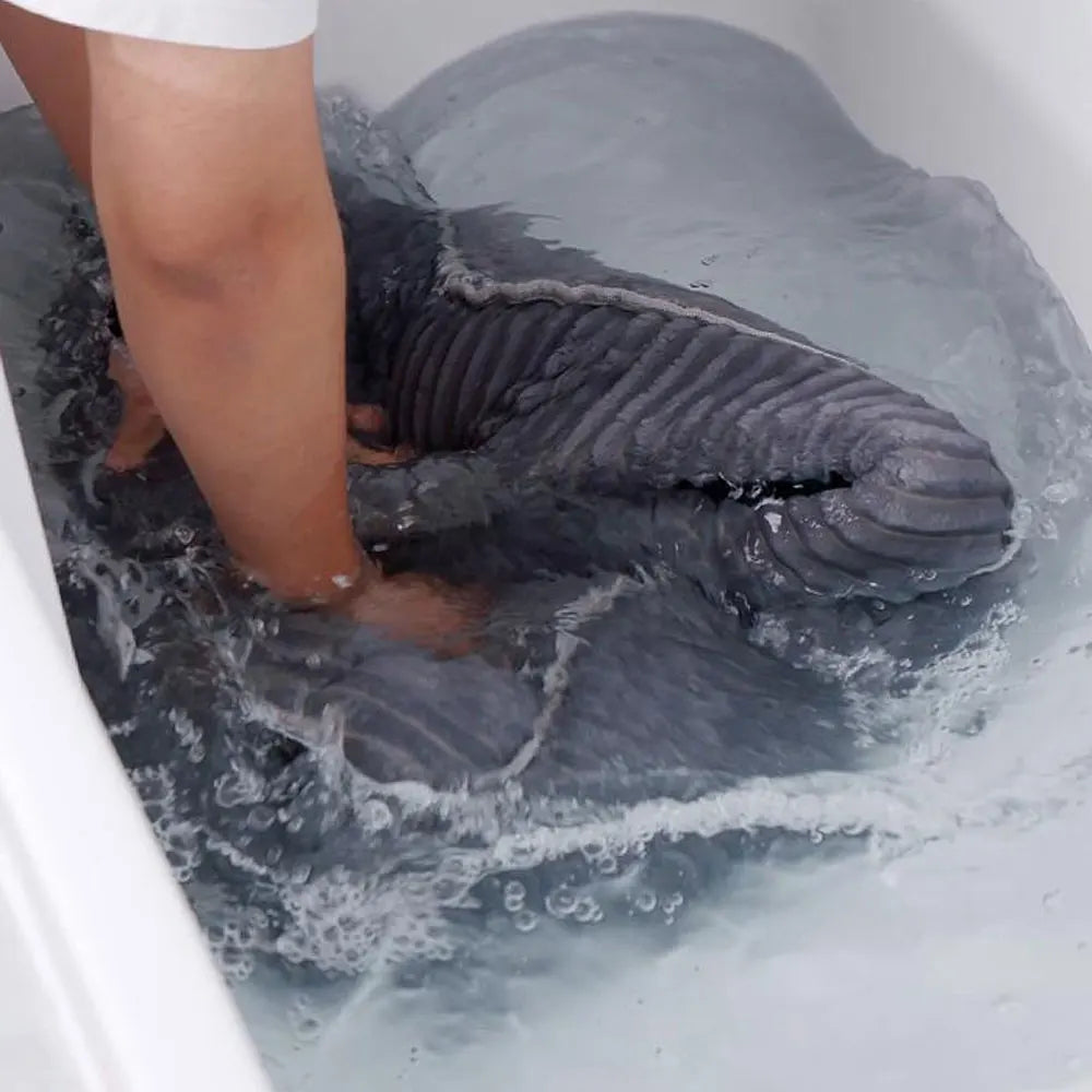 Super Sized Pet Bed, Soft Dirt Resistant, Non-Slip Comfortable, Suitable for Living Rooms, Outdoor Places